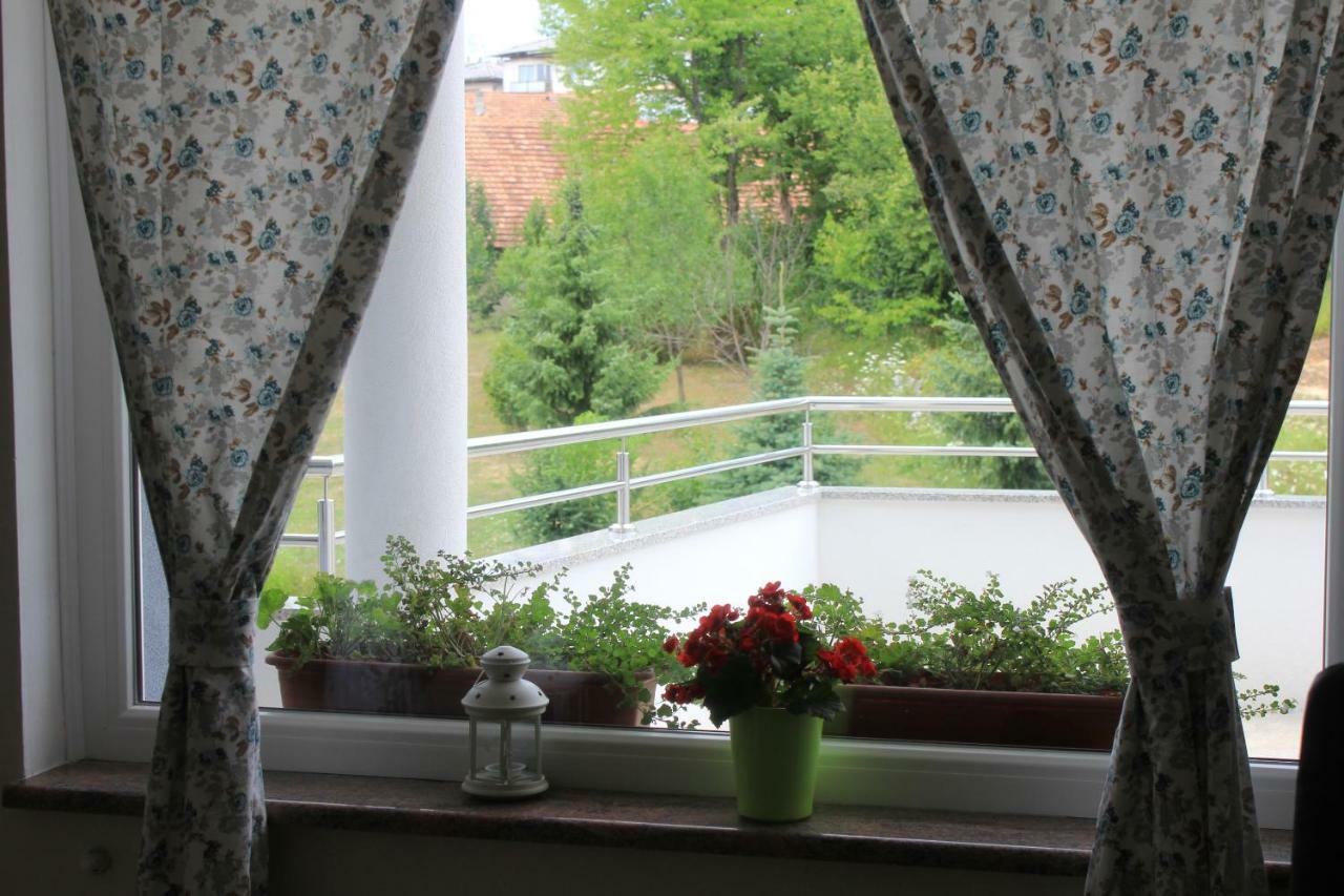 Apartment Snjezana Слунь Екстер'єр фото