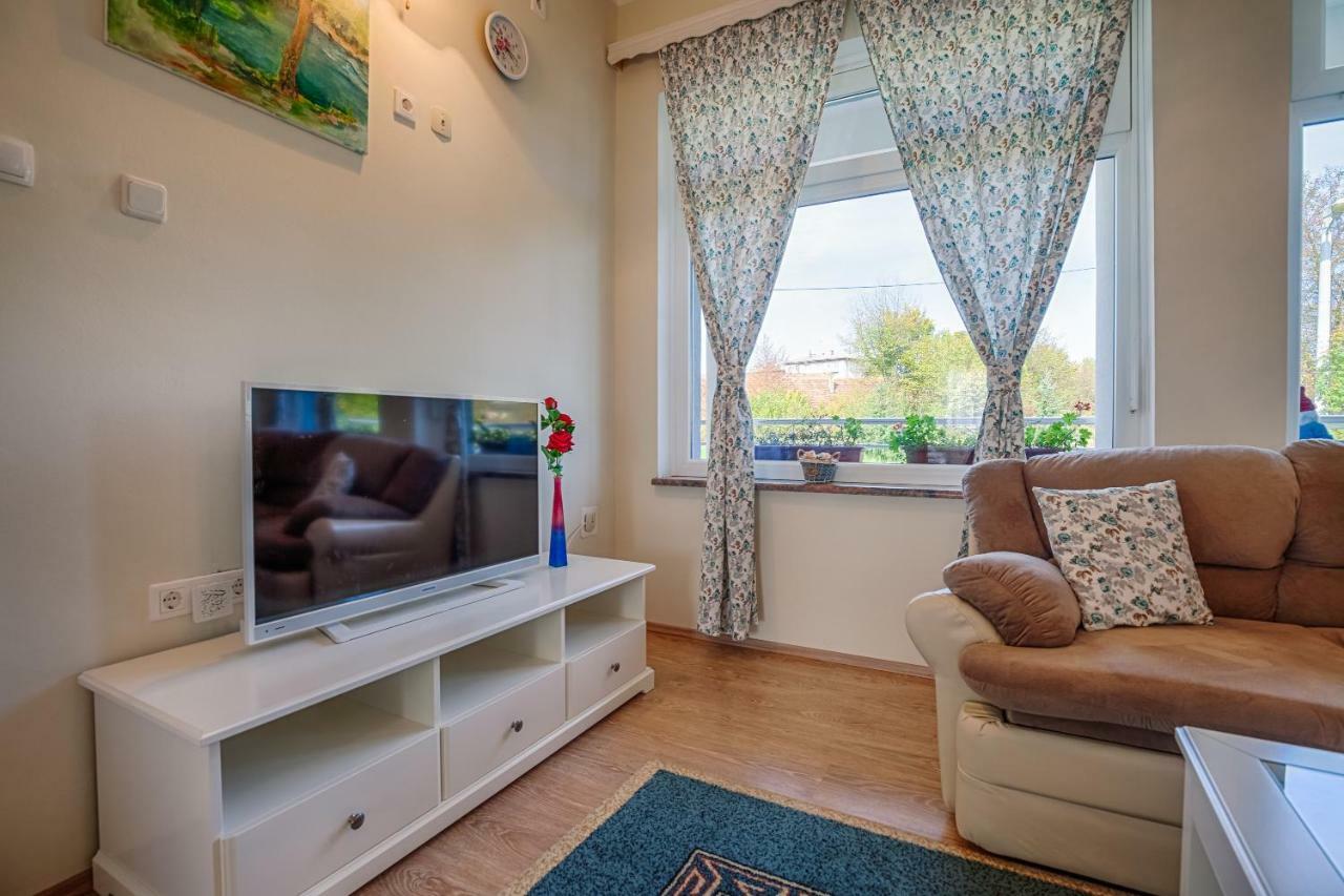 Apartment Snjezana Слунь Екстер'єр фото