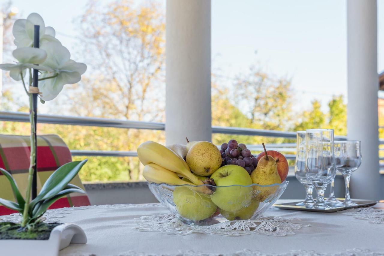 Apartment Snjezana Слунь Екстер'єр фото