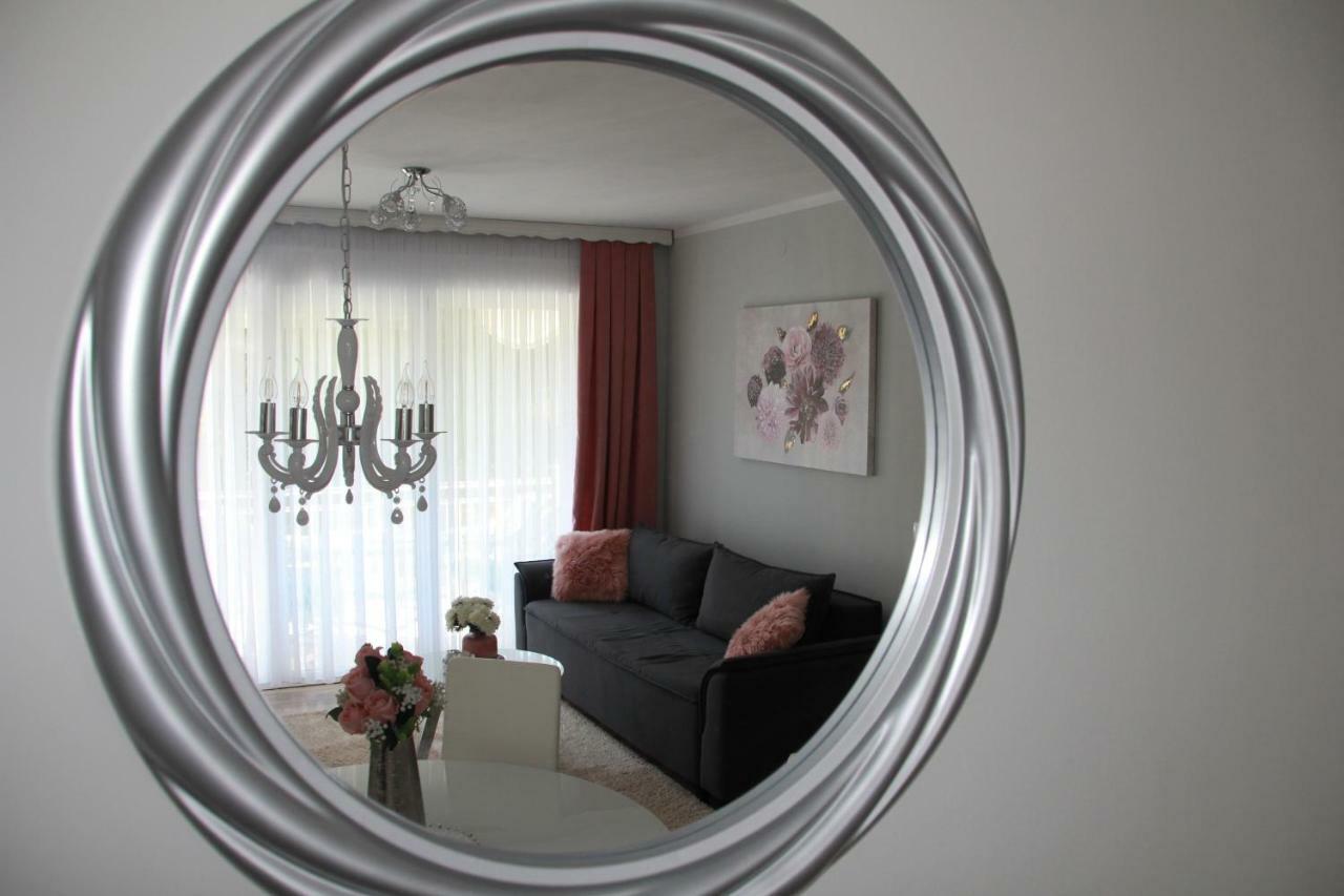 Apartment Snjezana Слунь Екстер'єр фото