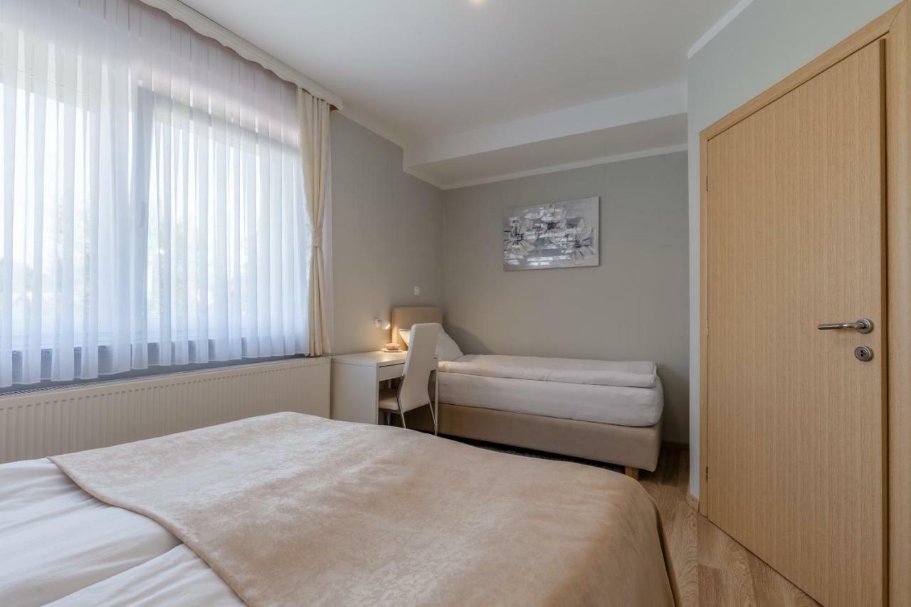 Apartment Snjezana Слунь Екстер'єр фото