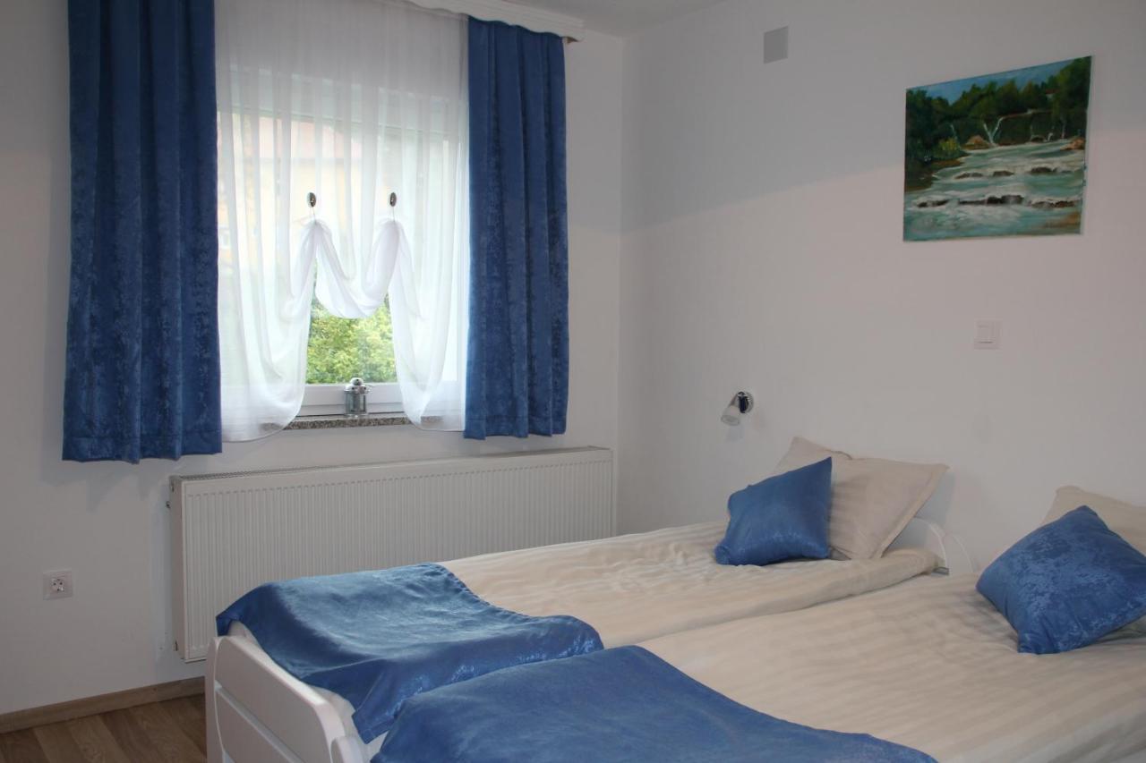 Apartment Snjezana Слунь Екстер'єр фото
